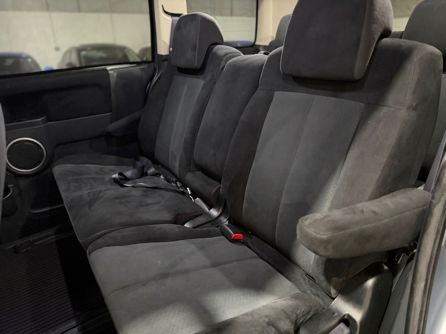 Used Mitsubishi Delica 2007 for sale - 77071165: Photo 23