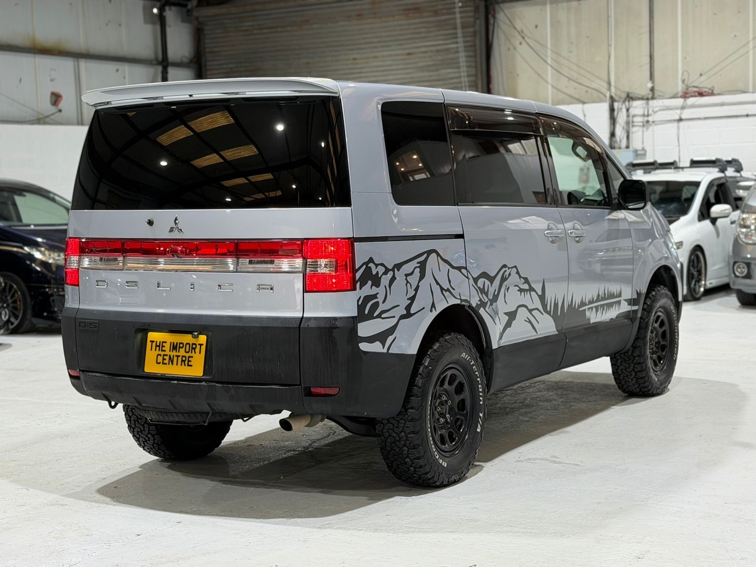 Used Mitsubishi Delica 2007 for sale - 77071165: Photo 5