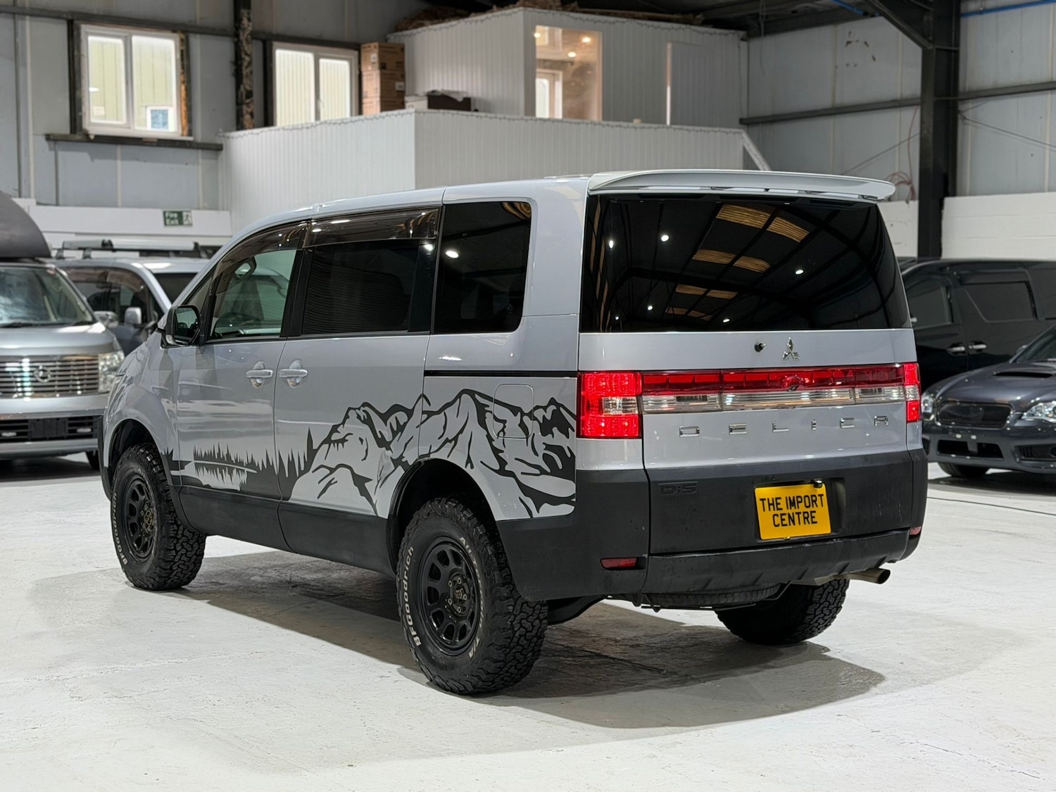 Used Mitsubishi Delica 2007 for sale - 77071165: Photo 9