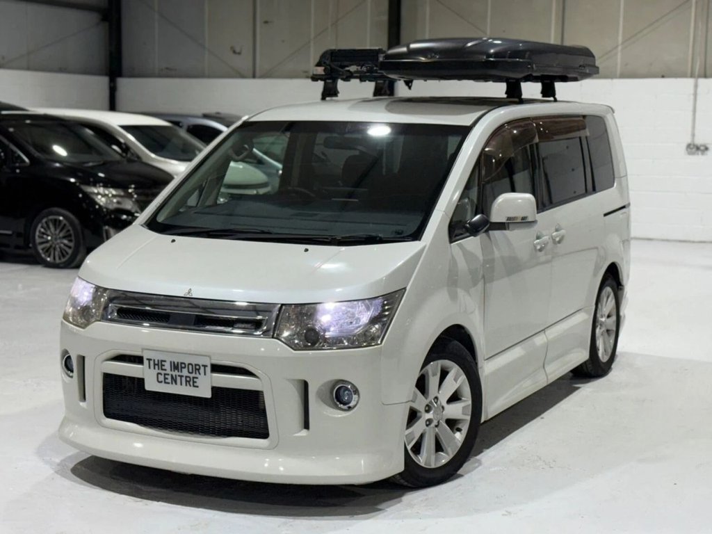 Used Mitsubishi Delica 2009 for sale - 77582219: Photo 3