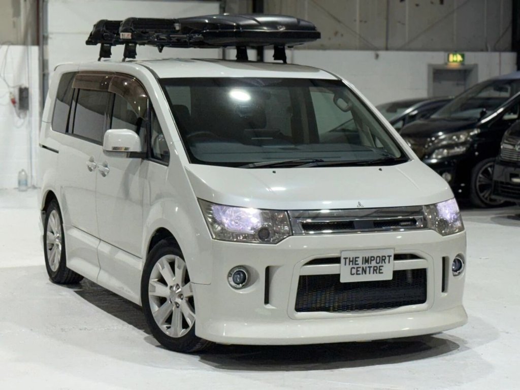 Used Mitsubishi Delica 2009 for sale - 77582219: Photo 5