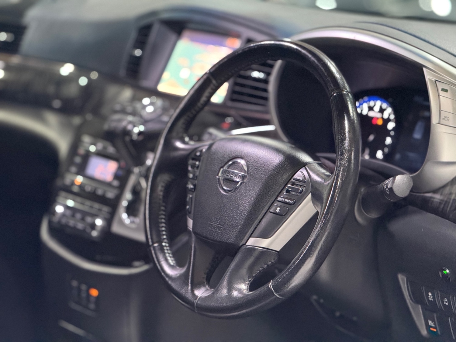 Used Nissan Elgrand 2014 for sale - 77071200: Photo 18