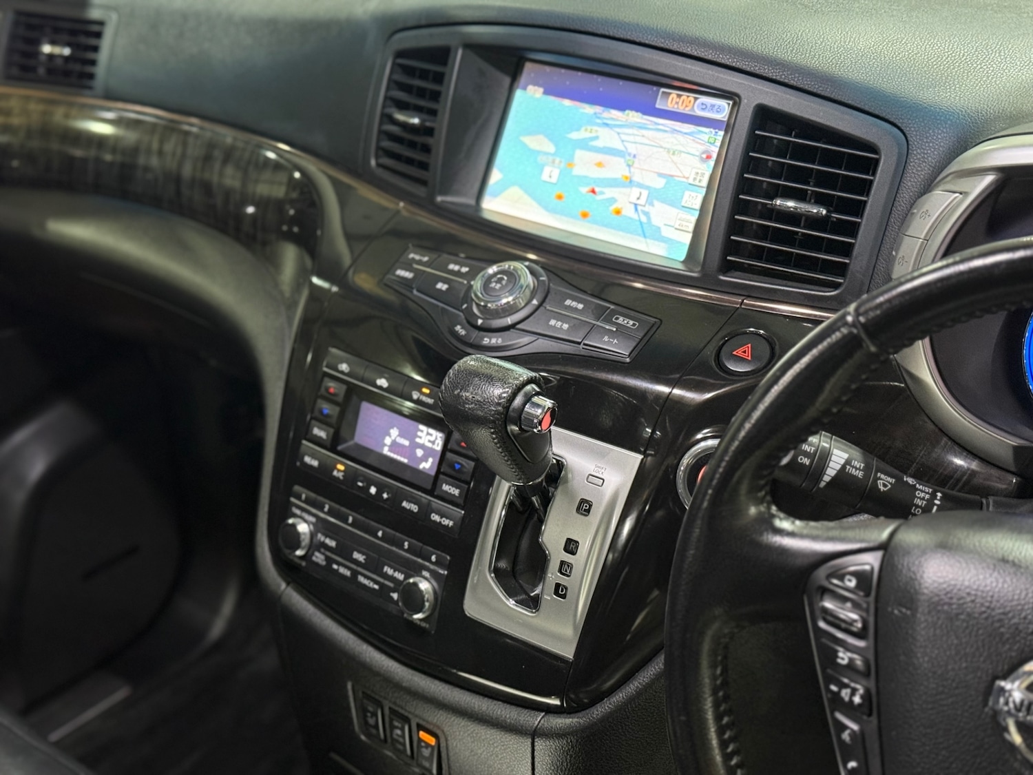 Used Nissan Elgrand 2014 for sale - 77071200: Photo 19