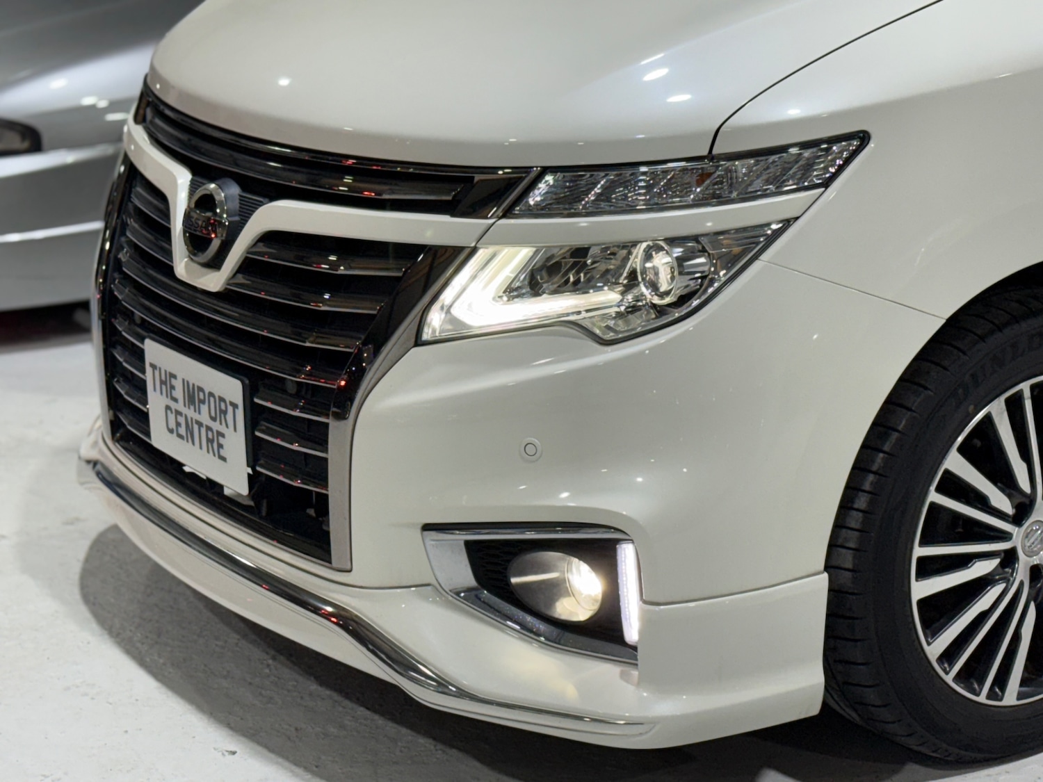 Used Nissan Elgrand 2014 for sale - 77071200: Photo 36