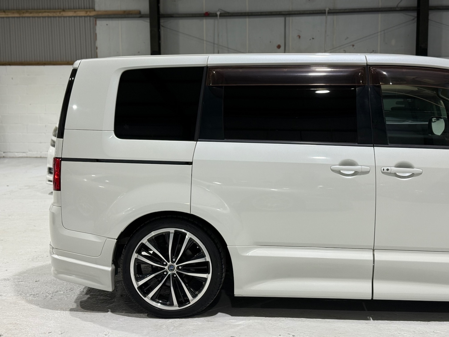 Used Mitsubishi Delica 2008 for sale - 77072825: Photo 10