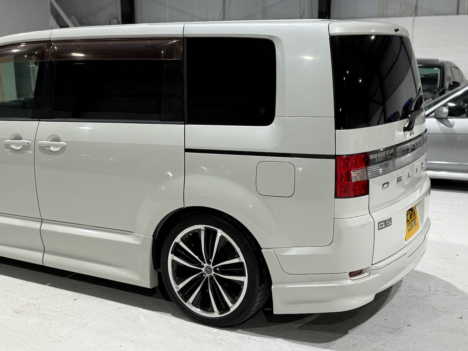 Used Mitsubishi Delica 2008 for sale - 77072825: Photo 17