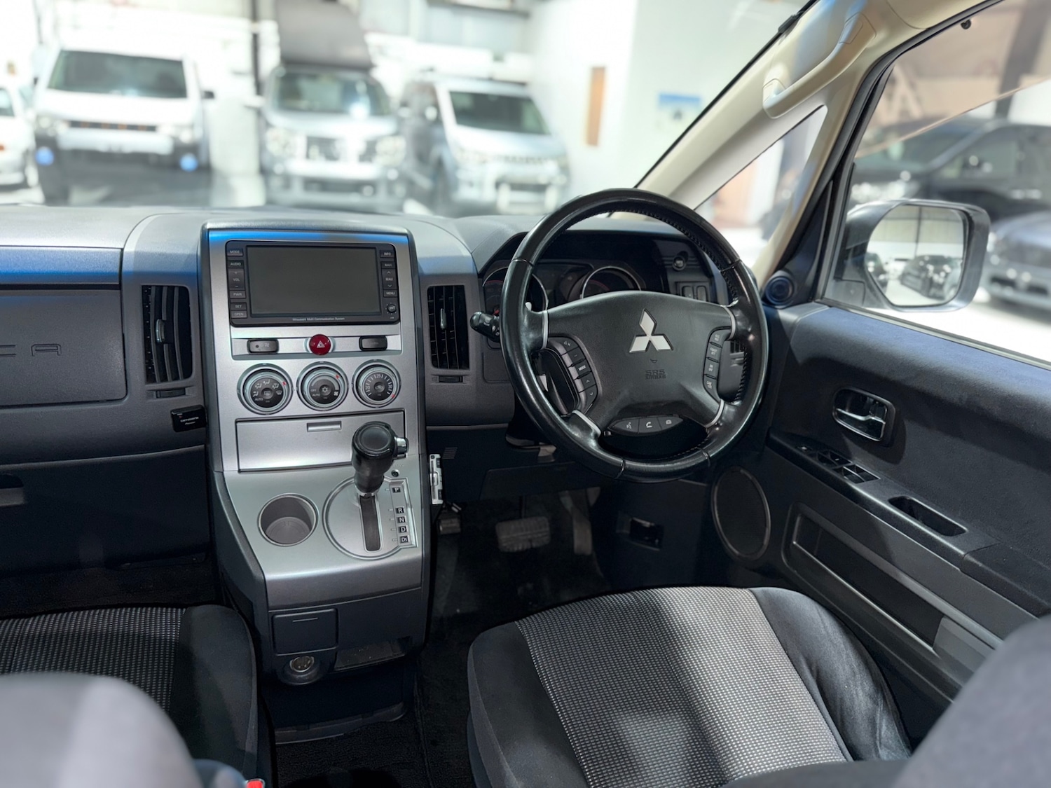 Used Mitsubishi Delica 2008 for sale - 77072825: Photo 30