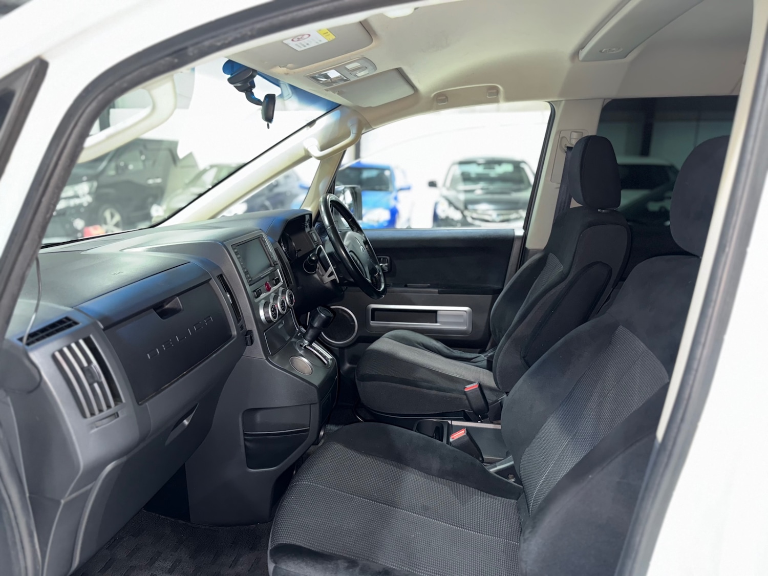 Used Mitsubishi Delica 2008 for sale - 77072825: Photo 34