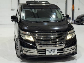 Used Nissan Elgrand 2014 for sale - 76924197: Photo