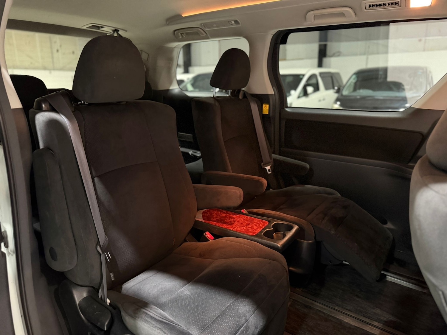 Used Toyota Vellfire 2011 for sale - 77057016: Photo 13