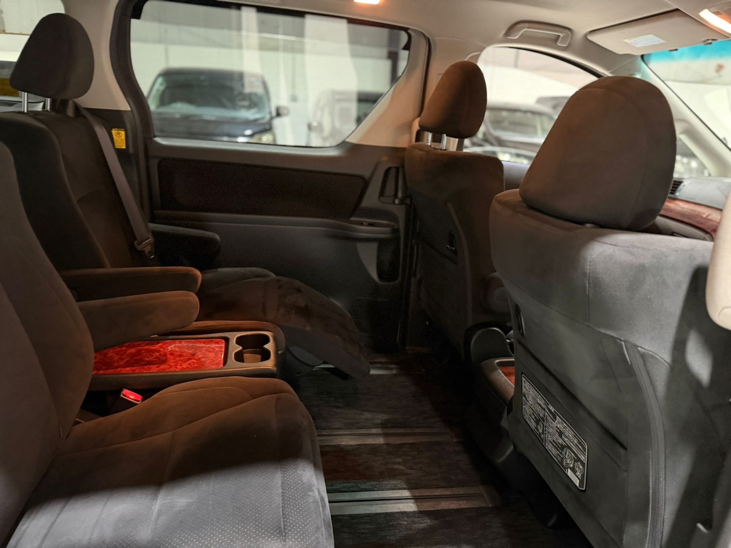 Used Toyota Vellfire 2011 for sale - 77057016: Photo 14