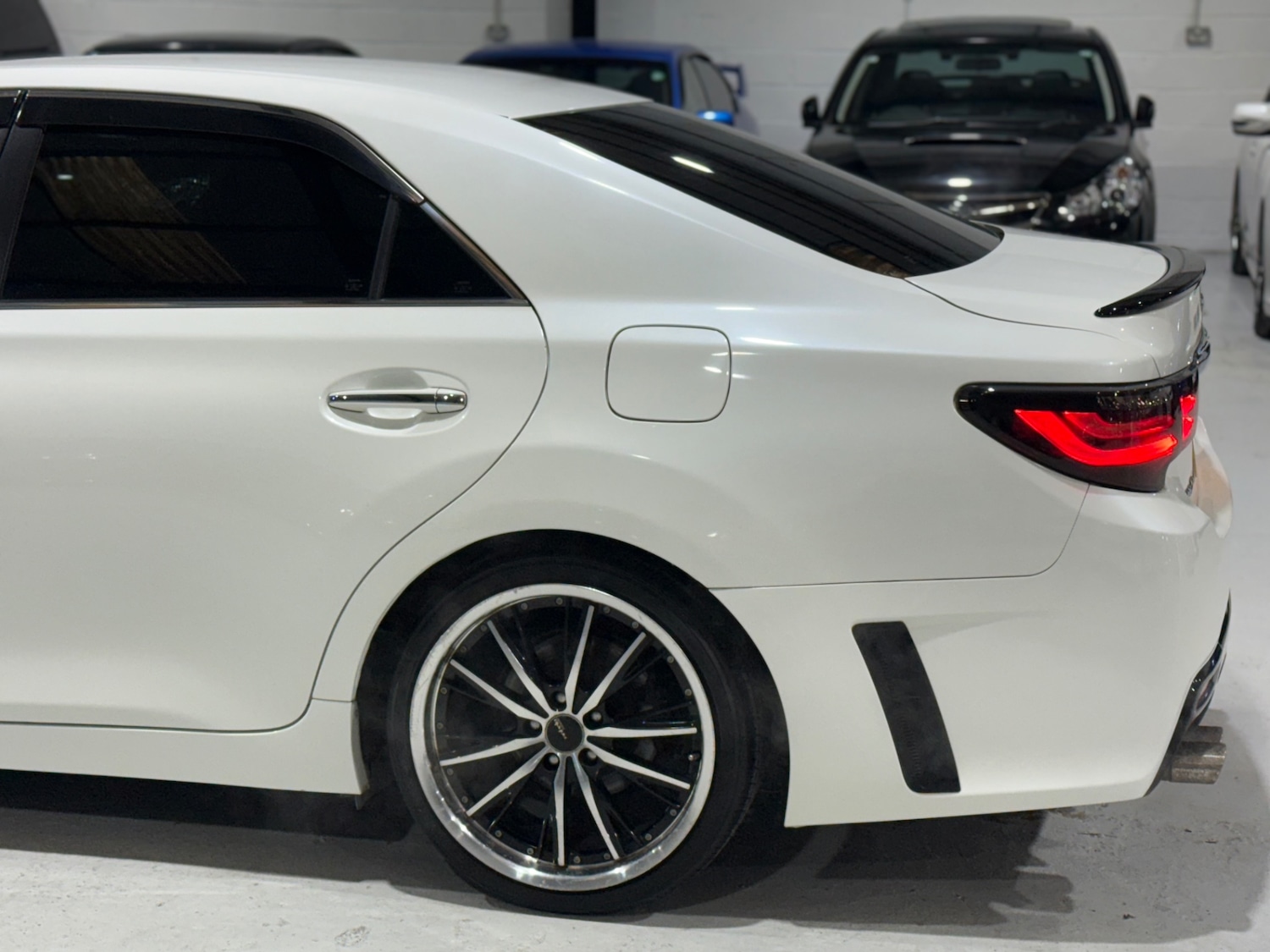 Used Toyota Mark X 2010 for sale - 77083608: Photo 15