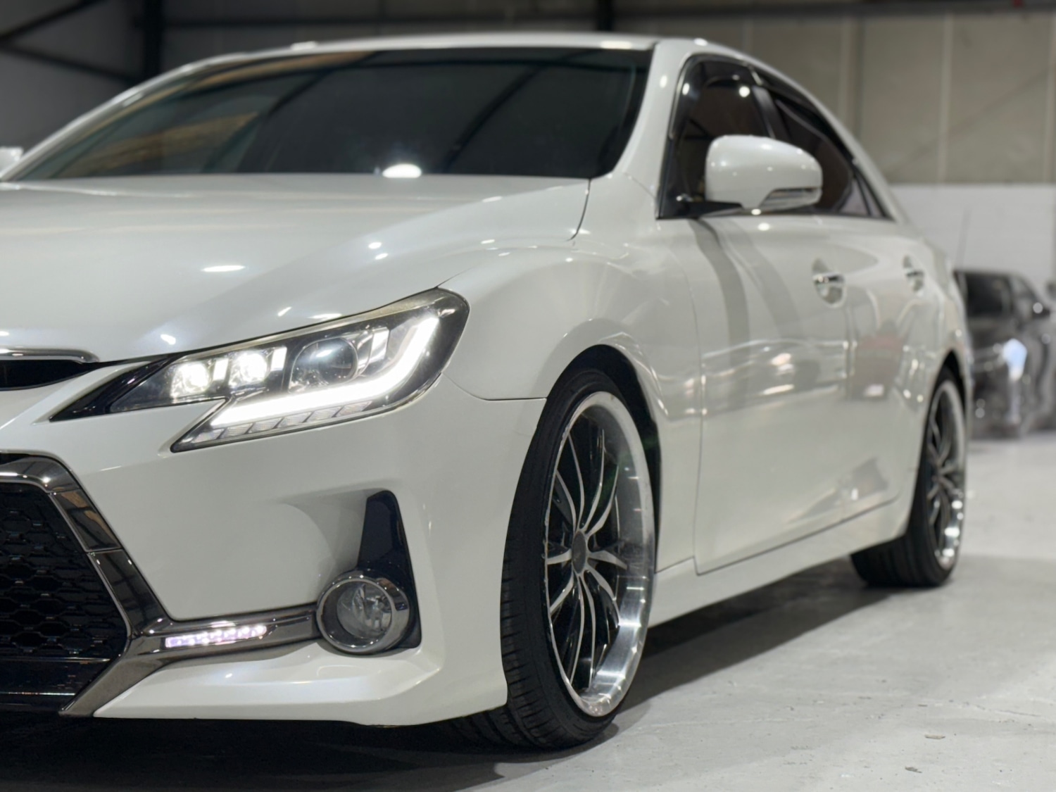 Used Toyota Mark X 2010 for sale - 77083608: Photo 19