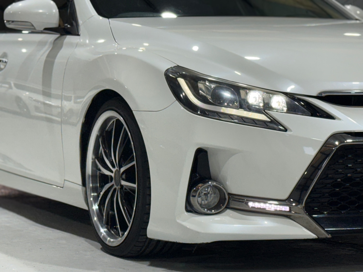 Used Toyota Mark X 2010 for sale - 77083608: Photo 21