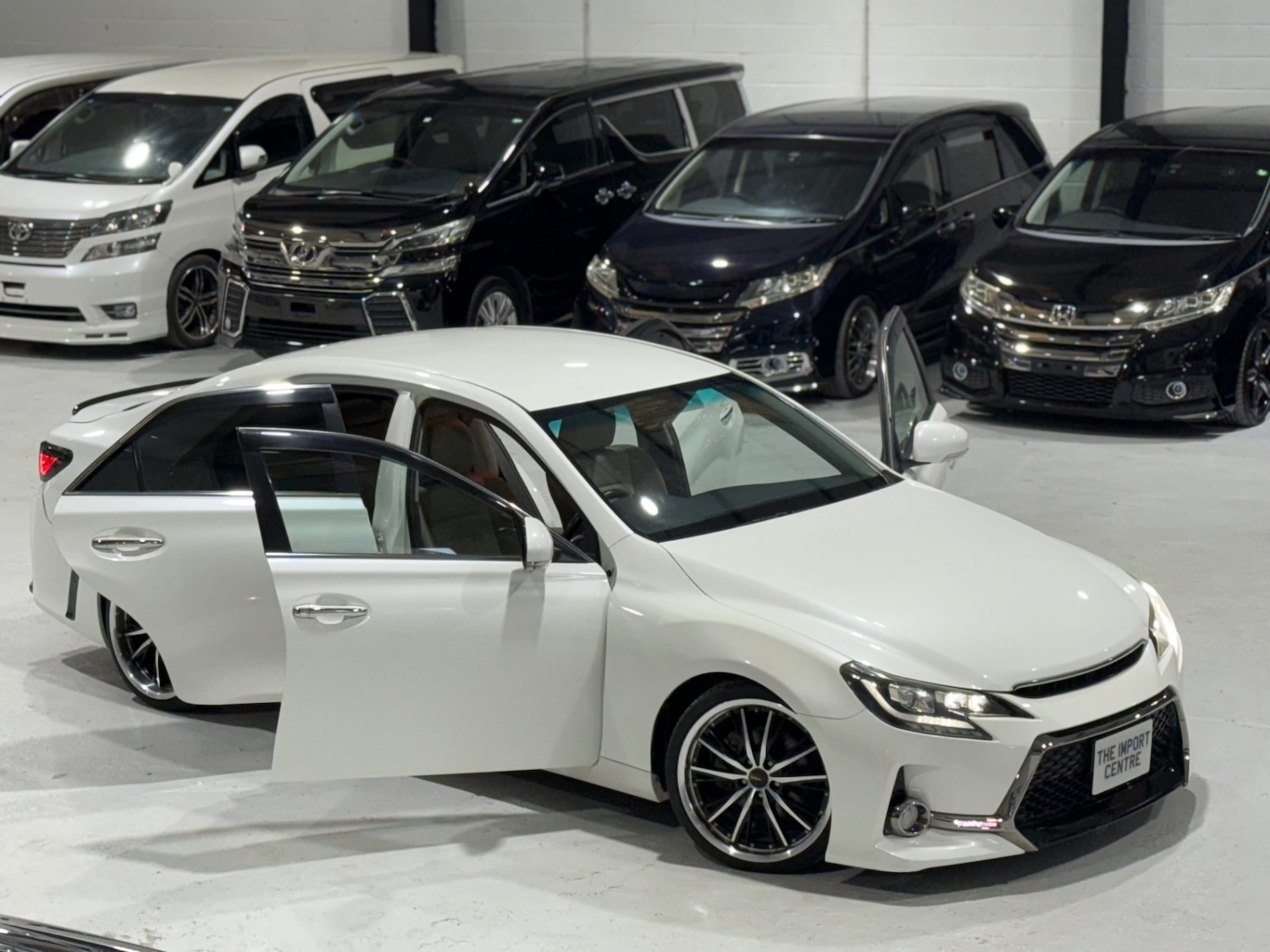 Used Toyota Mark X 2010 for sale - 77083608: Photo 27