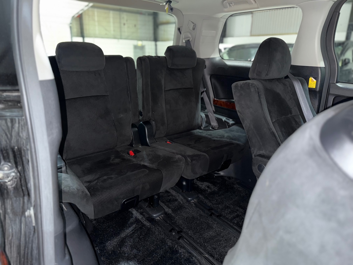 Used Toyota Vellfire 2010 for sale - 77055097: Photo 24