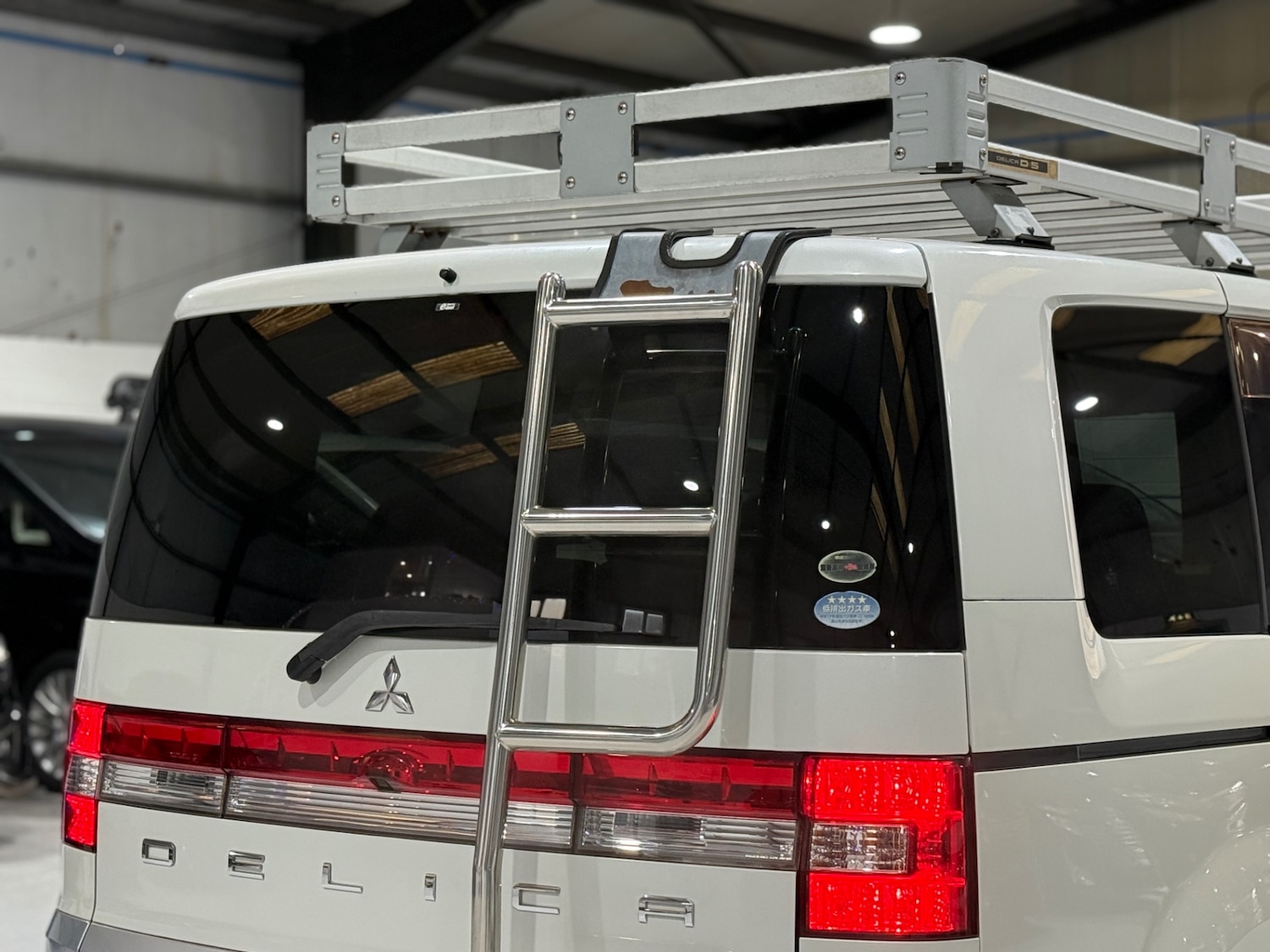 Used Mitsubishi Delica 2009 for sale - 76974764: Photo 11