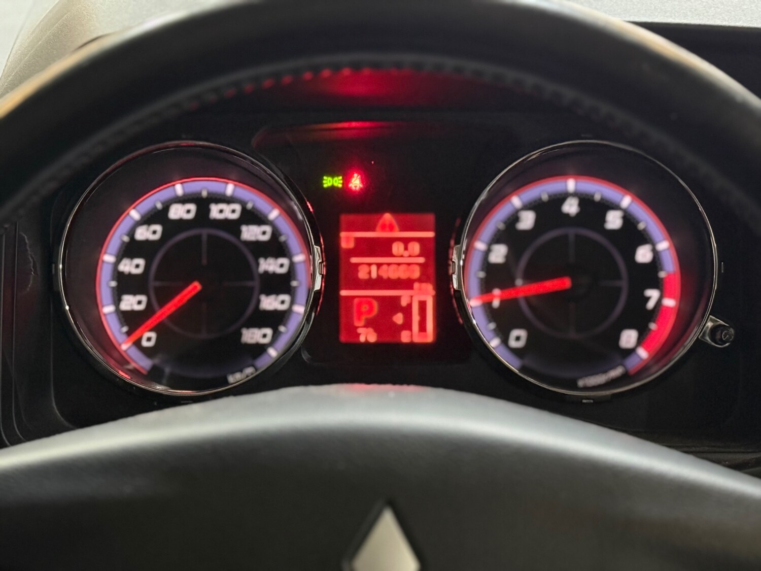 Used Mitsubishi Delica 2009 for sale - 76974764: Photo 22