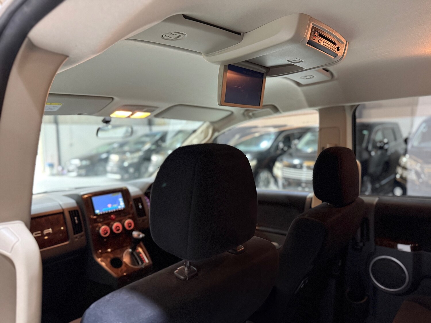 Used Mitsubishi Delica 2009 for sale - 76974764: Photo 27