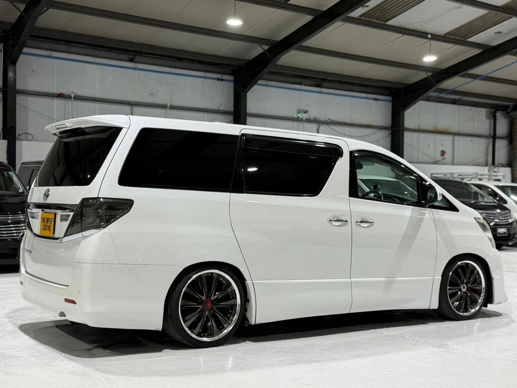 Used Toyota Vellfire 2013 for sale - 77582222: Photo 5