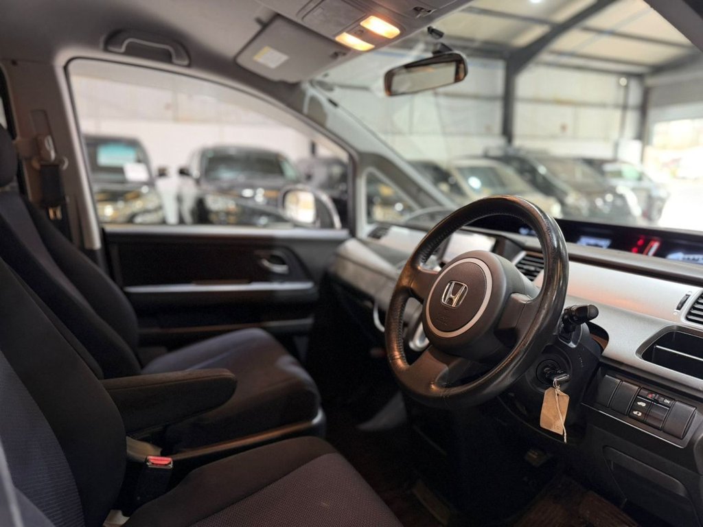 Used Honda Stepwagon 2009 for sale - 78030670: Photo 12