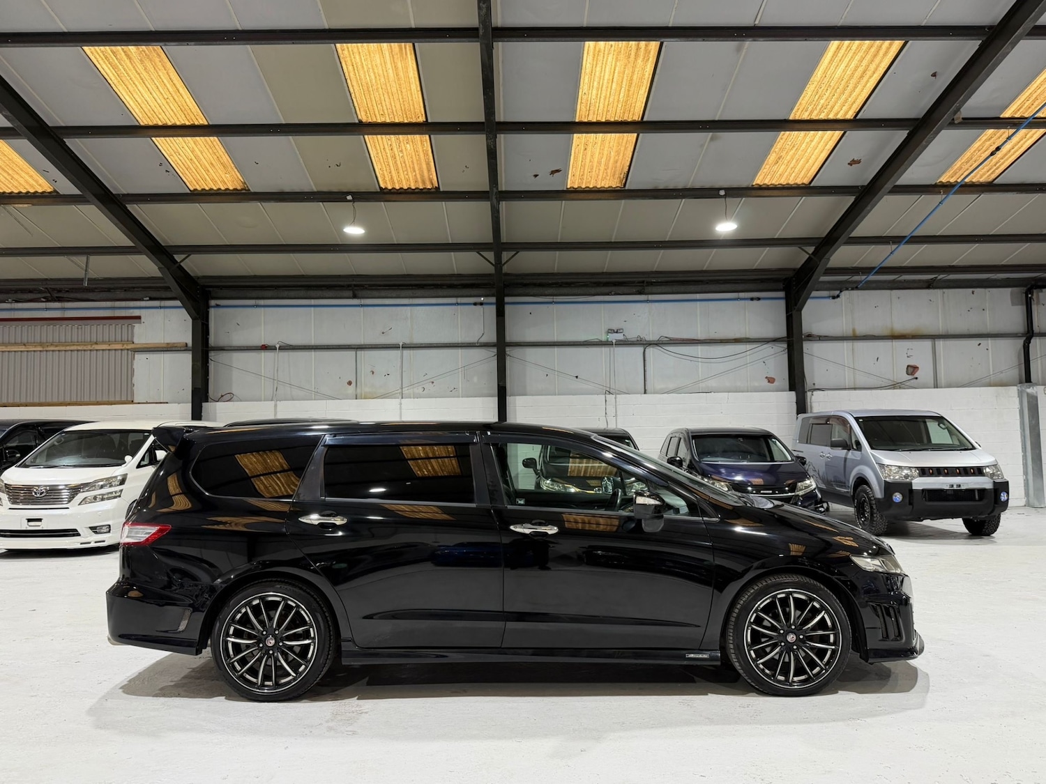 Used Honda Odyssey 2011 for sale - 77071156: Photo 4