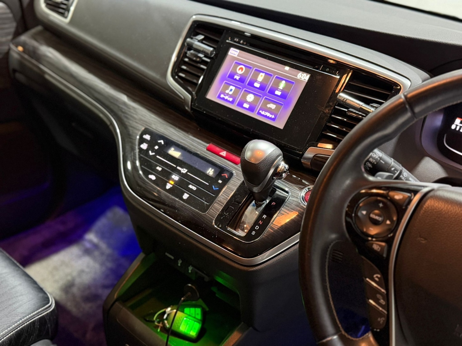 Used Honda Odyssey 2013 for sale - 76974766: Photo 31