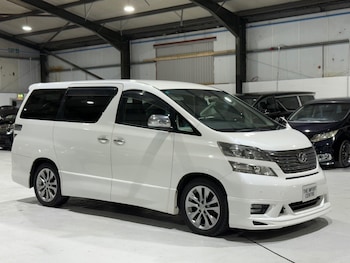 Used Toyota Vellfire 2011 for sale - 77083607: Photo