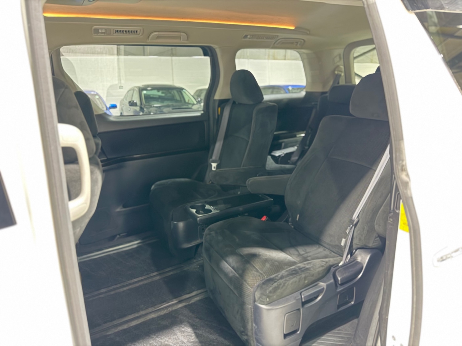 Used Toyota Vellfire 2011 for sale - 77083607: Photo 26