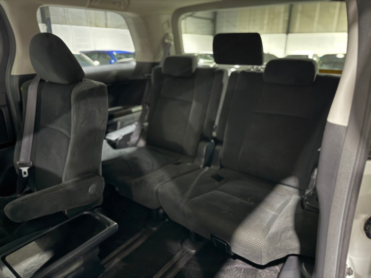 Used Toyota Vellfire 2011 for sale - 77083607: Photo 27