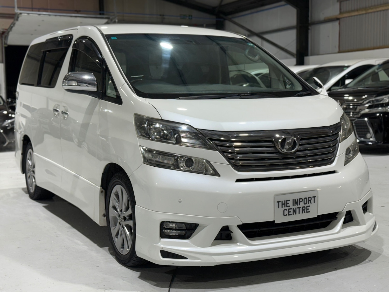 Used Toyota Vellfire 2011 for sale - 77083607: Photo 3