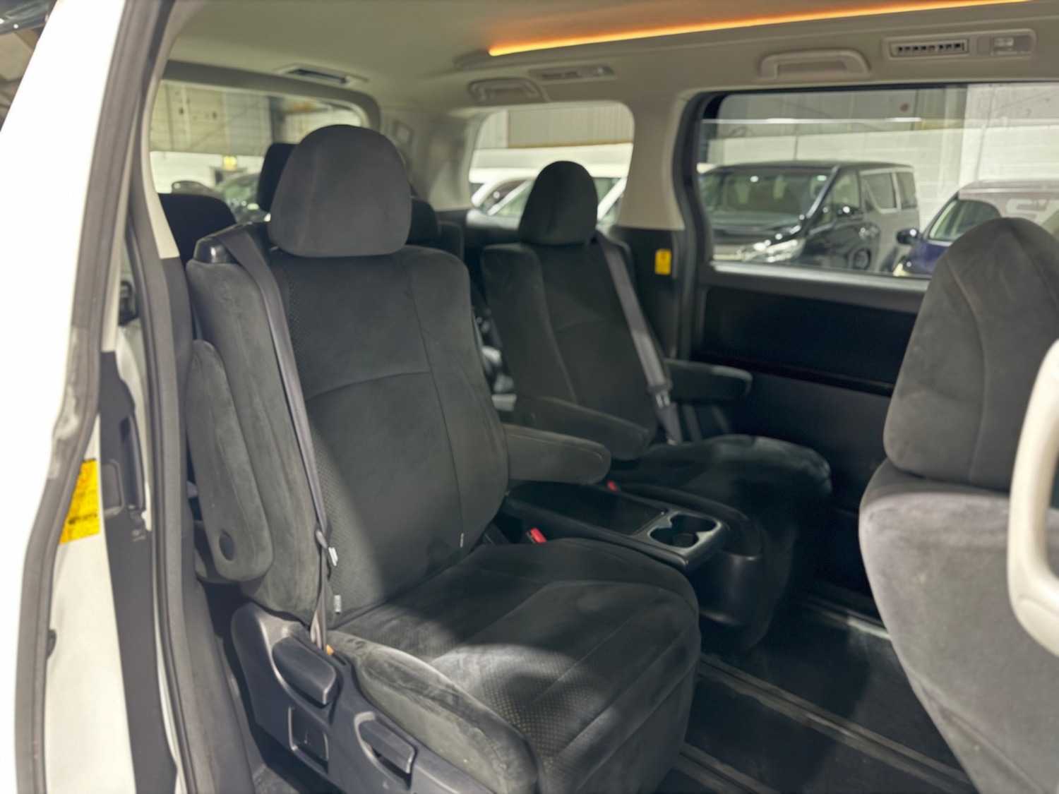 Used Toyota Vellfire 2011 for sale - 77083607: Photo 30