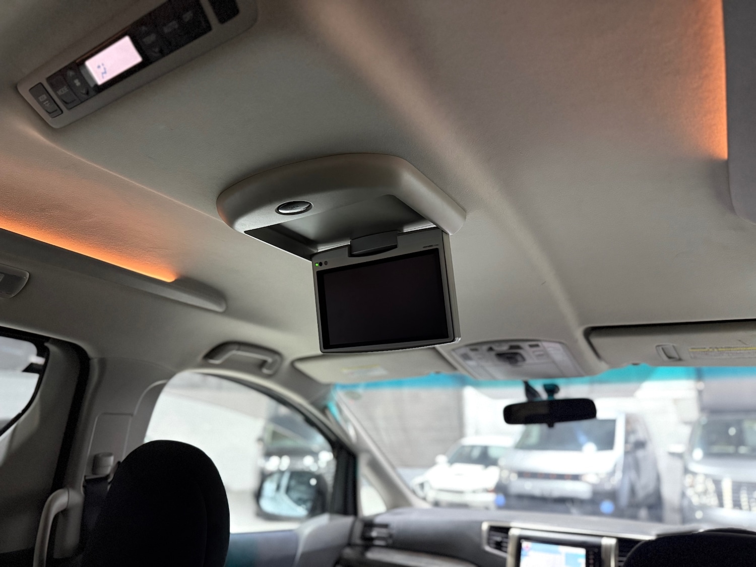 Used Toyota Vellfire 2011 for sale - 77083607: Photo 34