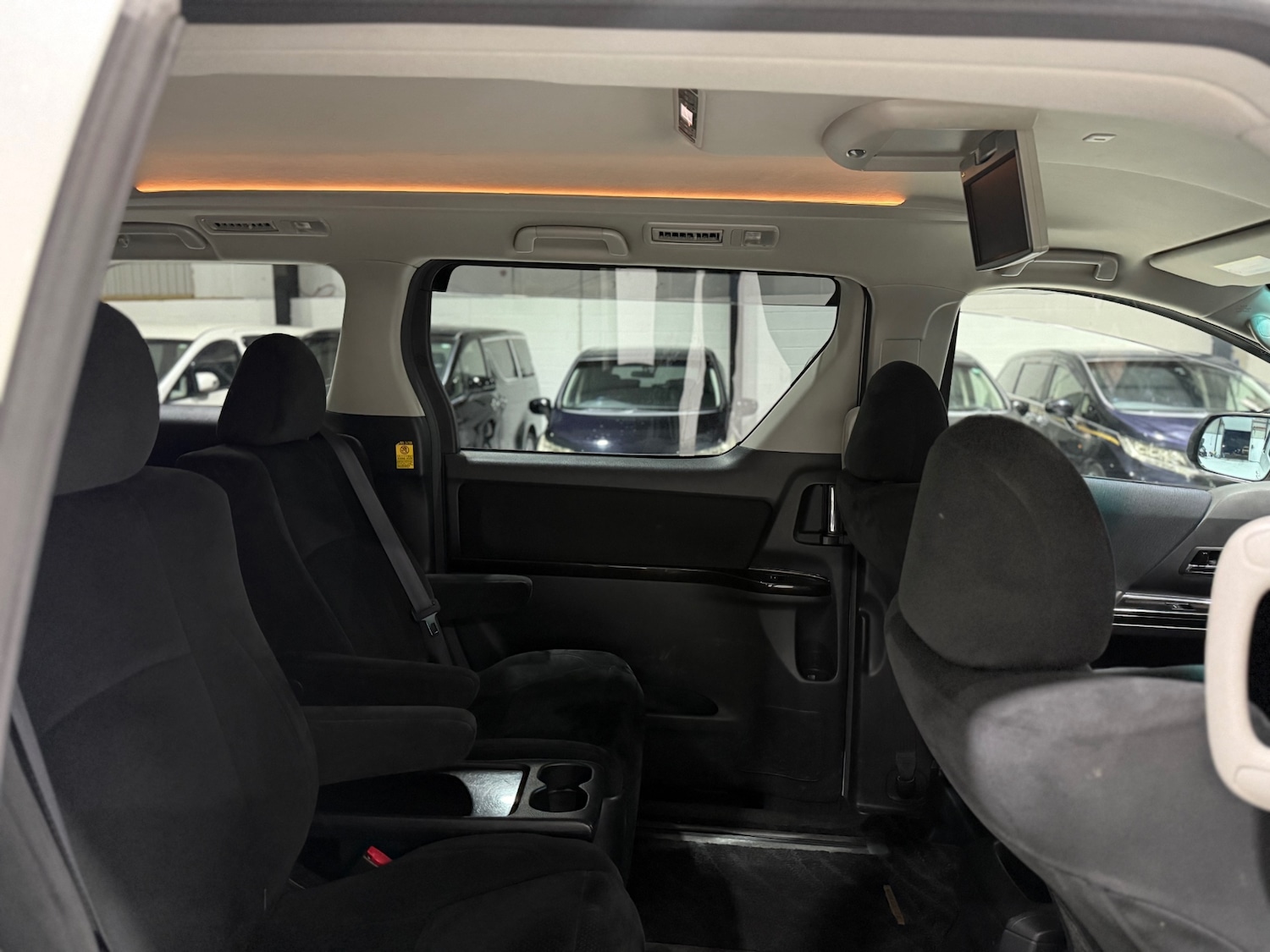 Used Toyota Vellfire 2011 for sale - 77083607: Photo 36