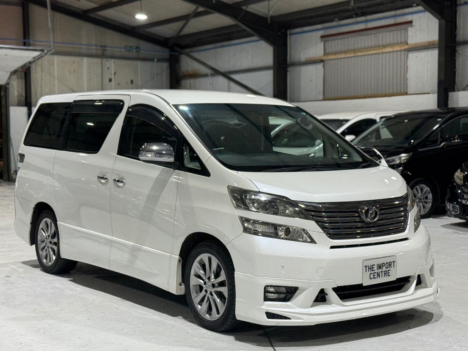 Used Toyota Vellfire 2011 for sale - 77083607: Photo 4