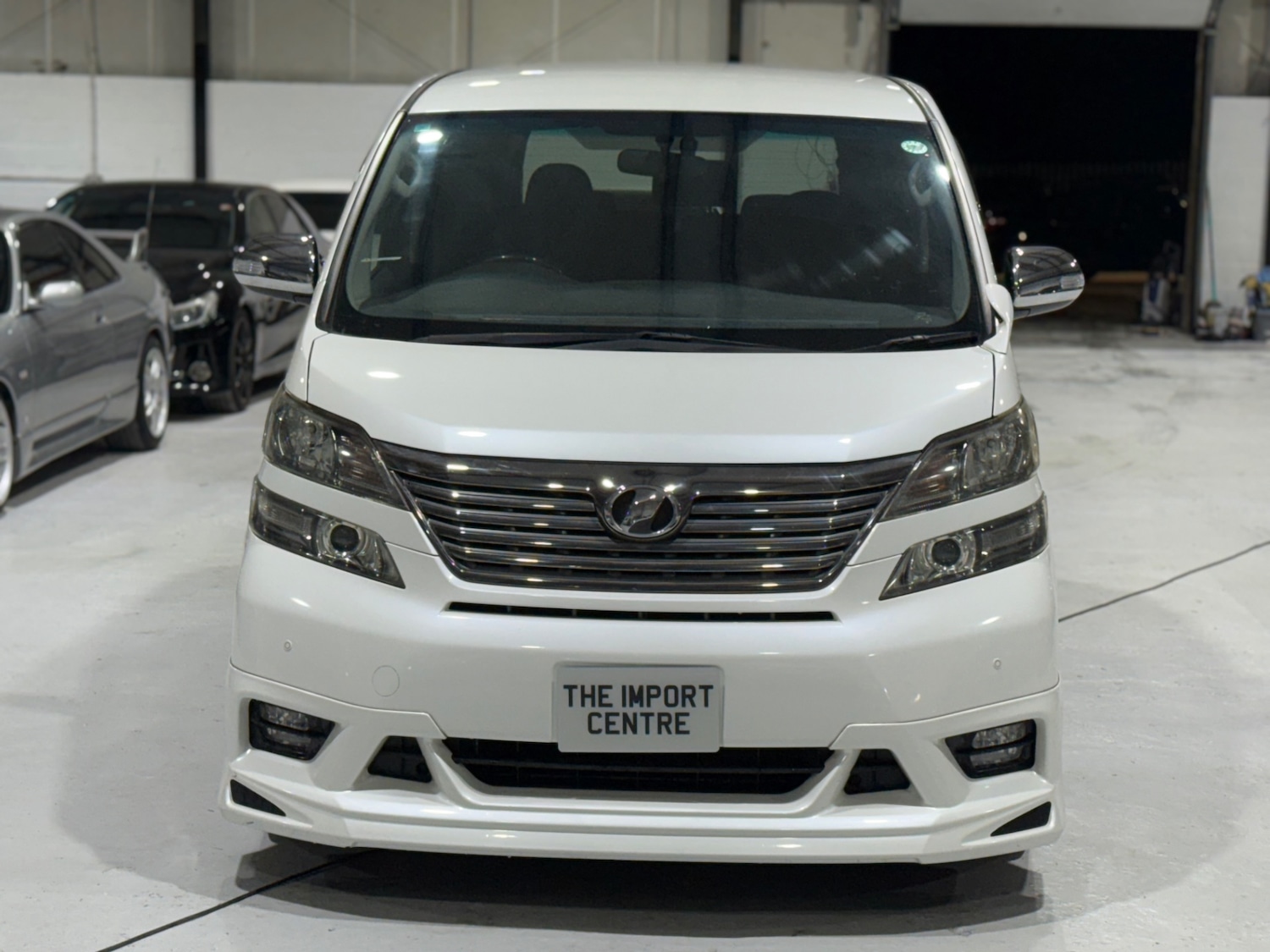 Used Toyota Vellfire 2011 for sale - 77083607: Photo 5