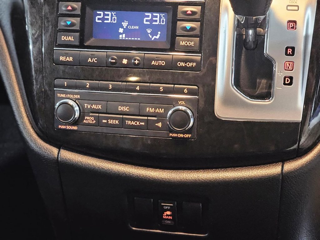 Used Nissan Elgrand 2011 for sale - 78017983: Photo 38