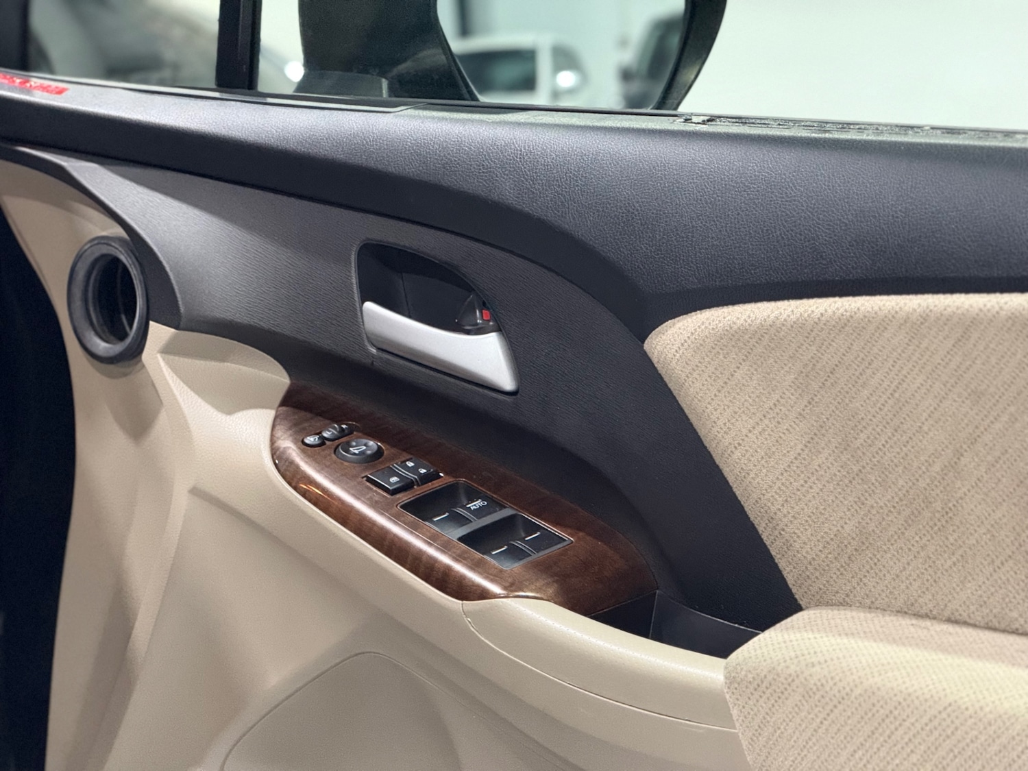 Used Honda Odyssey 2012 for sale - 77277460: Photo 37