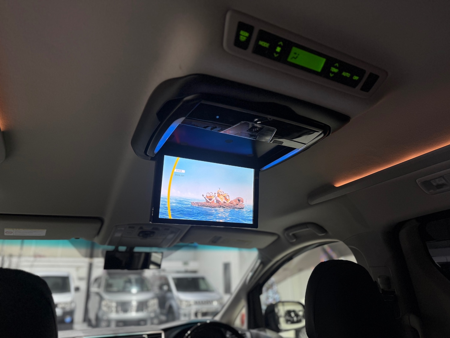 Used Toyota Vellfire 2014 for sale - 77071205: Photo 30