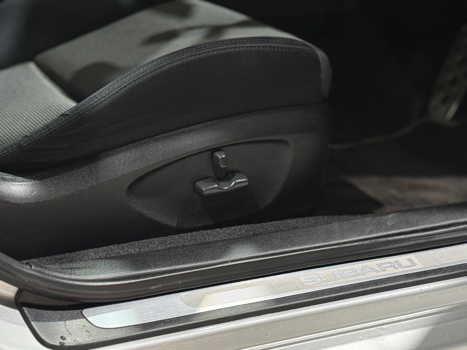 Used Subaru Legacy 2004 for sale - 77329473: Photo 29