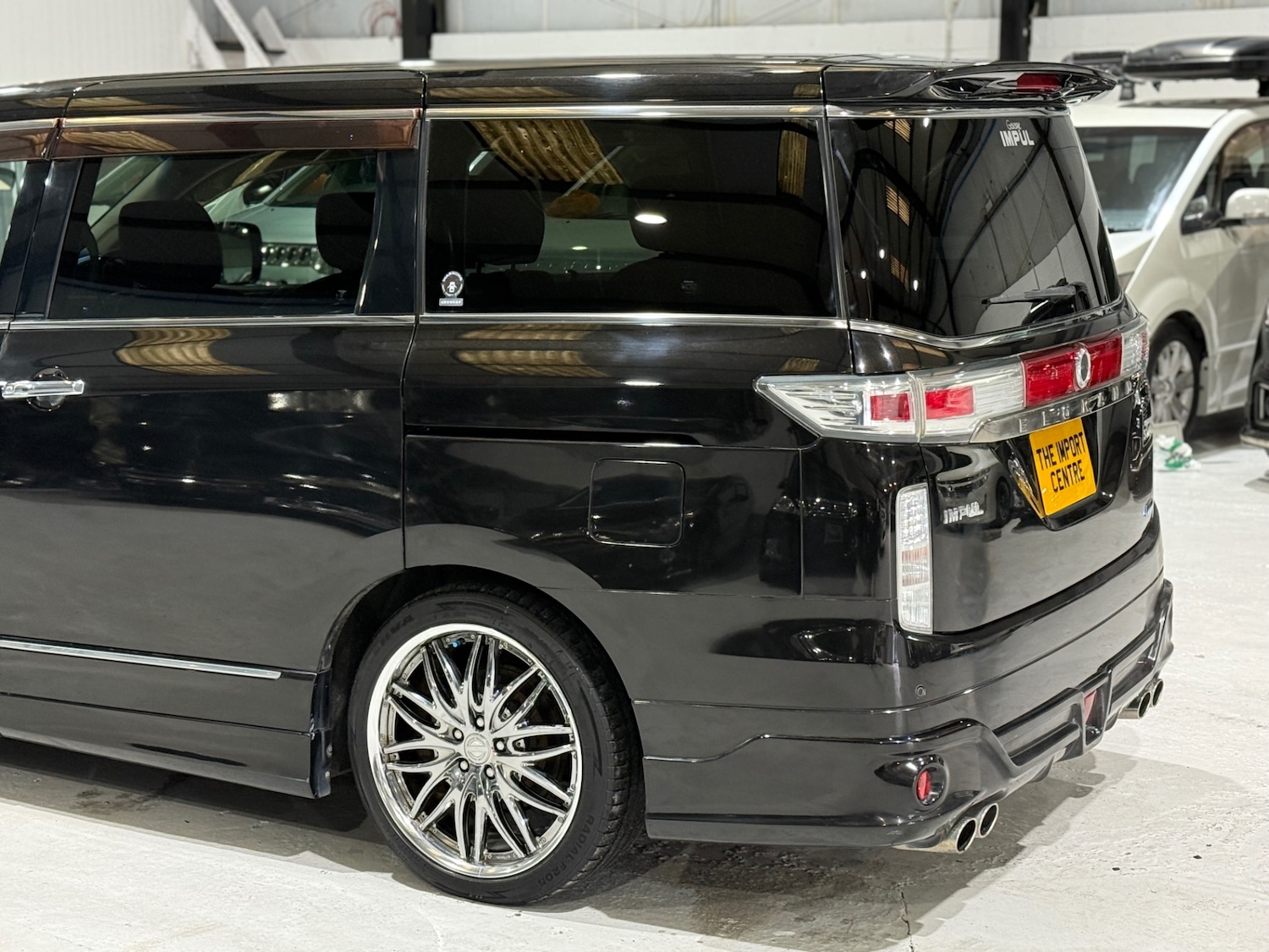 Used Nissan Elgrand 2011 for sale - 77055091: Photo 12