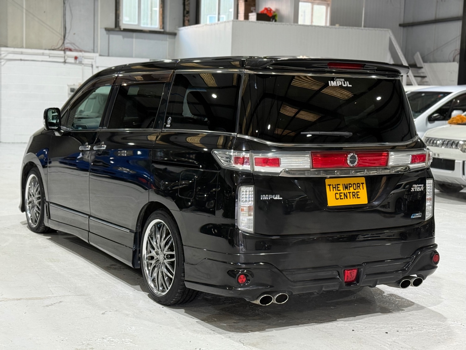 Used Nissan Elgrand 2011 for sale - 77055091: Photo 14