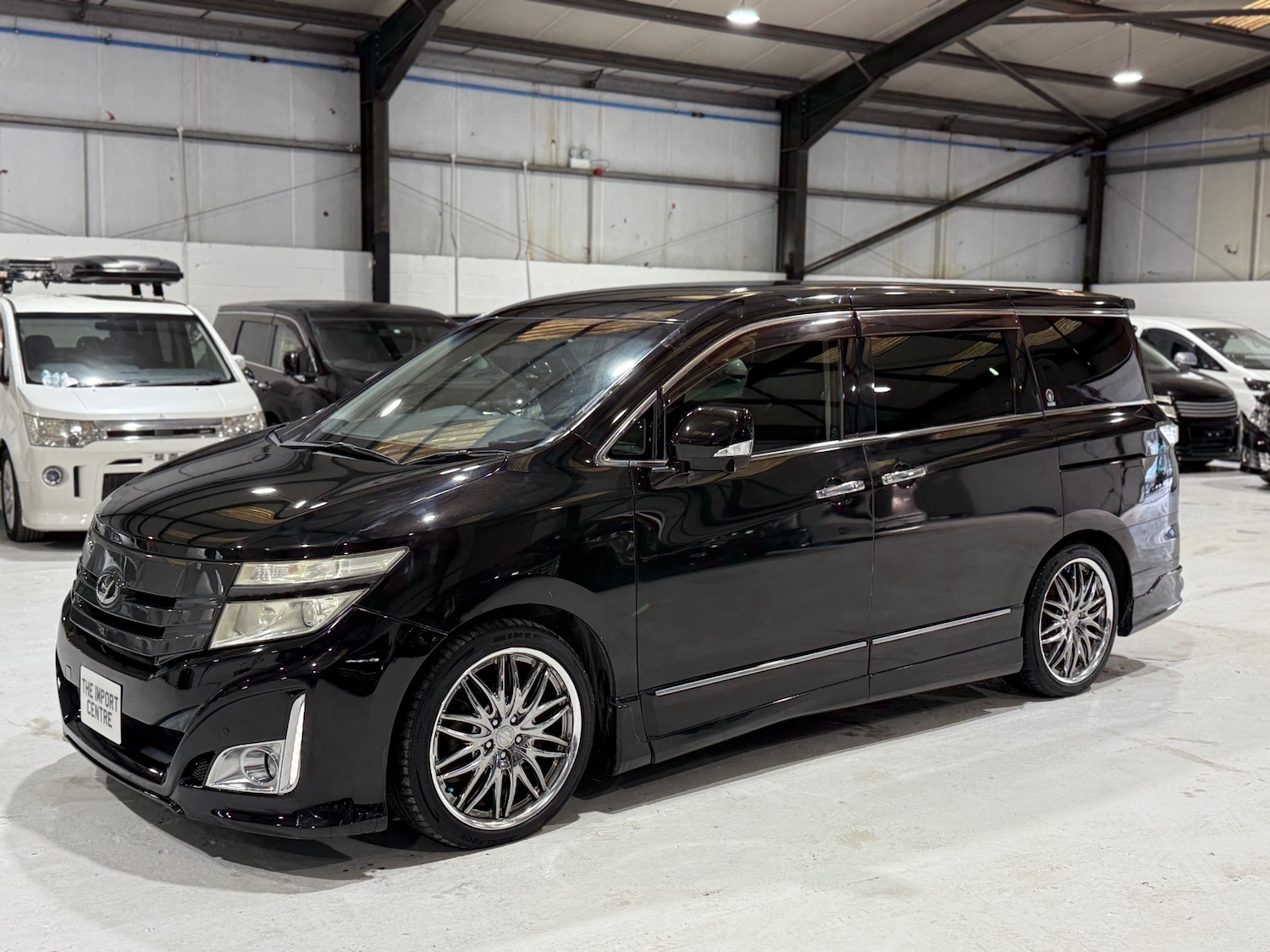 Used Nissan Elgrand 2011 for sale - 77055091: Photo 16