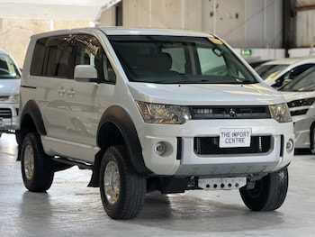 Used Mitsubishi Delica 2008 for sale - 78030314: Photo