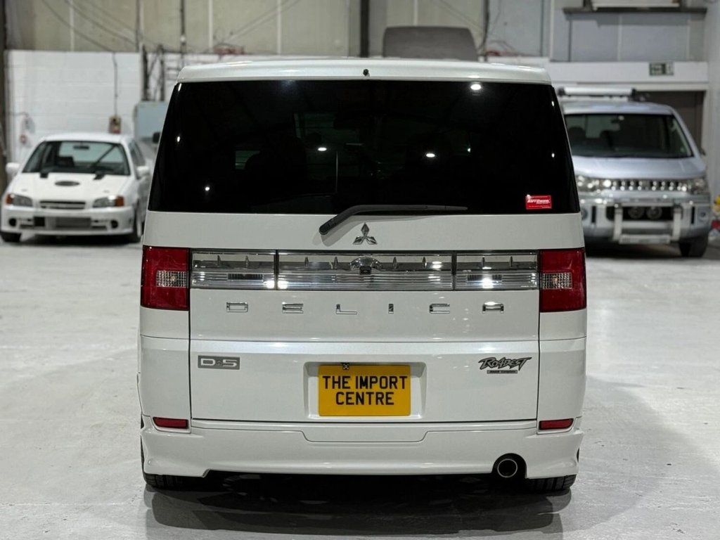 Used Mitsubishi Delica 2008 for sale - 77582223: Photo 11