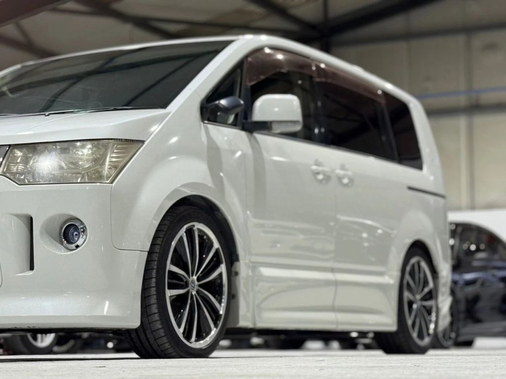 Used Mitsubishi Delica 2008 for sale - 77582223: Photo 3