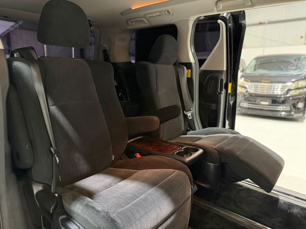 Used Toyota Vellfire 2013 for sale - 77588230: Photo 10