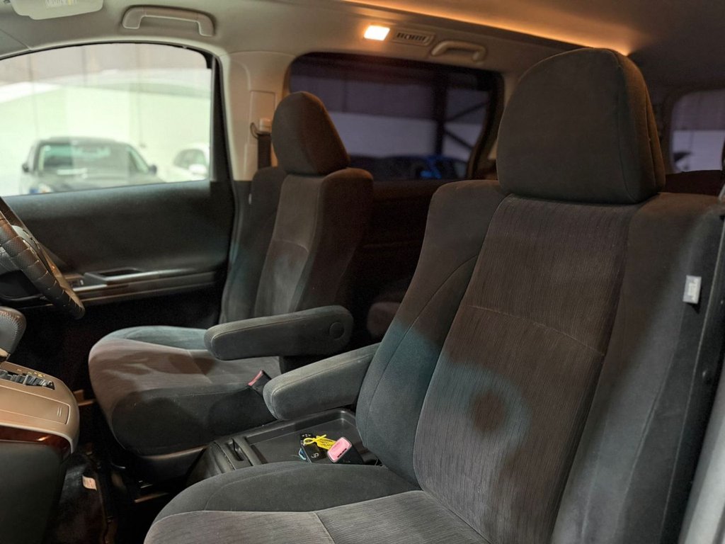 Used Toyota Vellfire 2013 for sale - 77588230: Photo 13