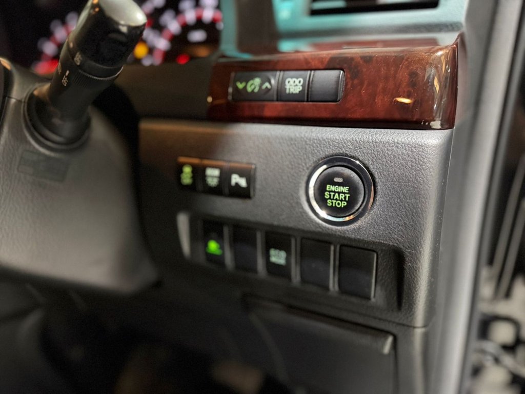 Used Toyota Vellfire 2013 for sale - 77588230: Photo 15