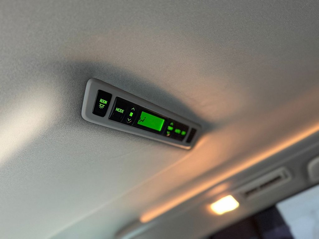 Used Toyota Vellfire 2013 for sale - 77588230: Photo 23